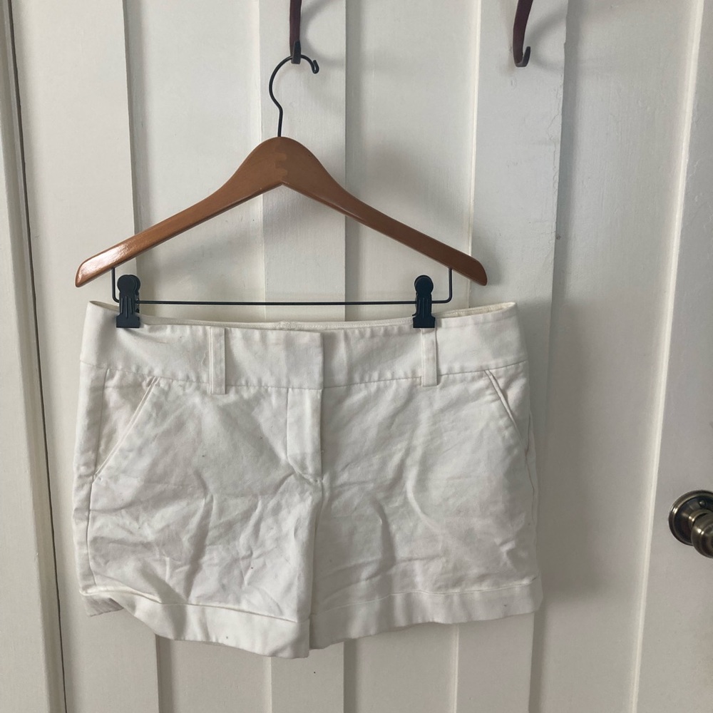 Vince comuto white shorts